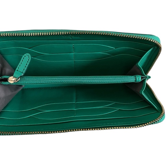 Cole Haan pebble leather zip around wallet - Picture 5 of 8